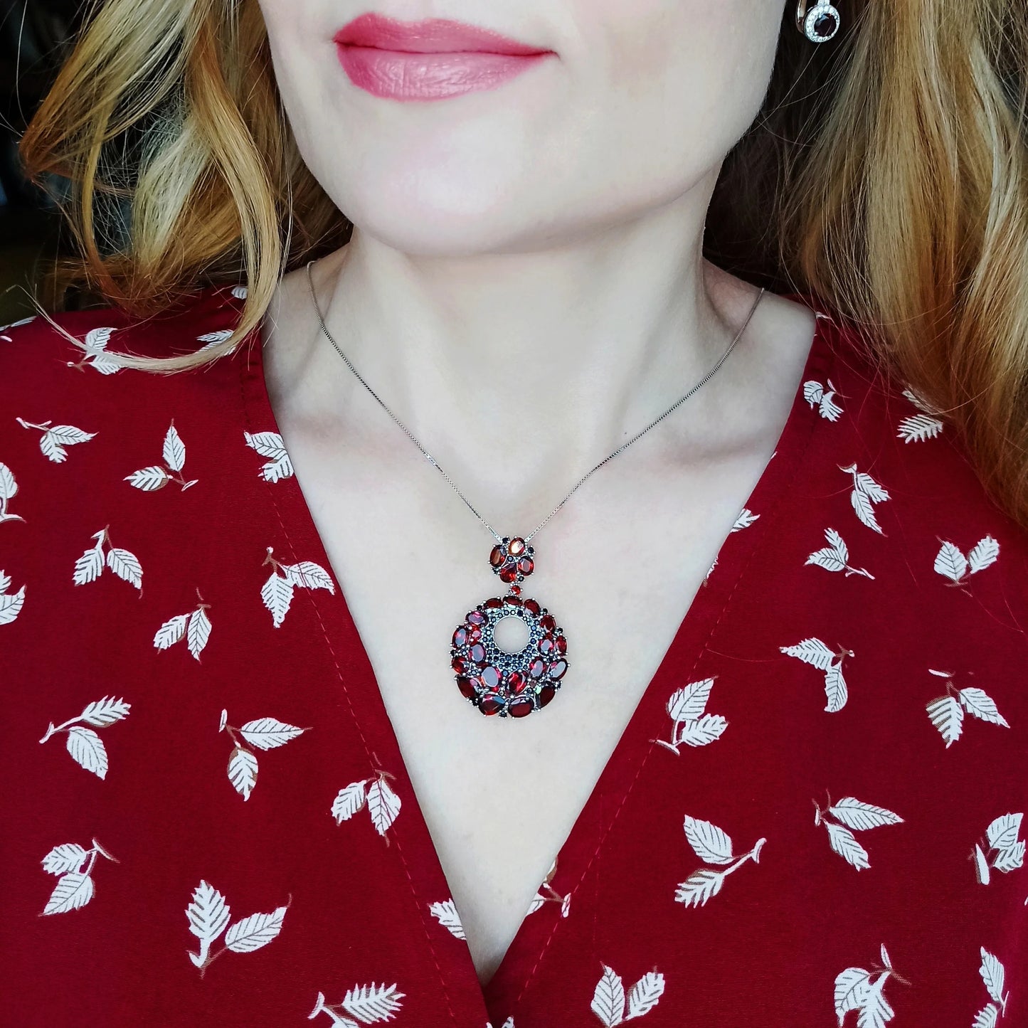 Vintage Geometric Garnet Pendant in 925 Sterling Silver