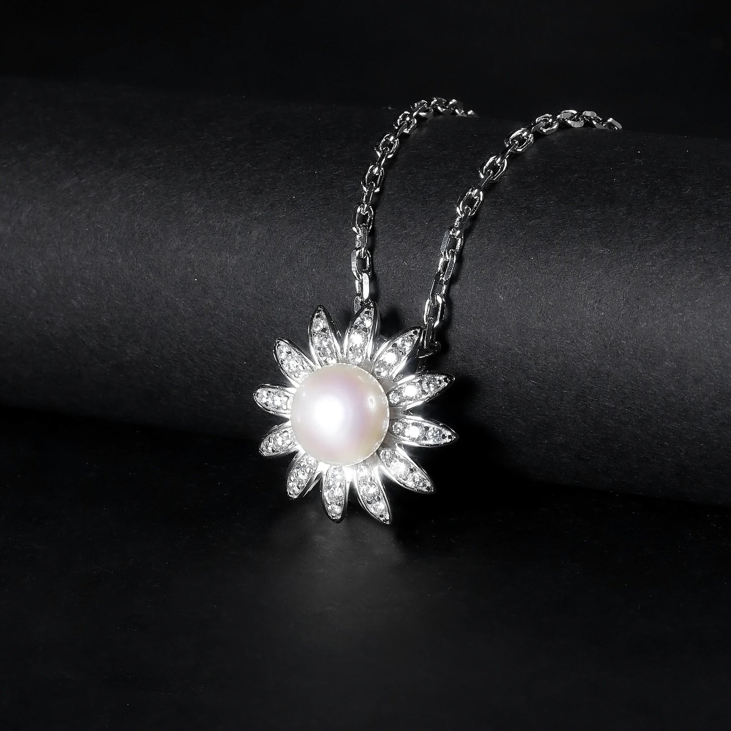 Sunflower Freshwater Pearl Pendant | 10mm | 925 Sterling Silver | Luxury Gold Palace