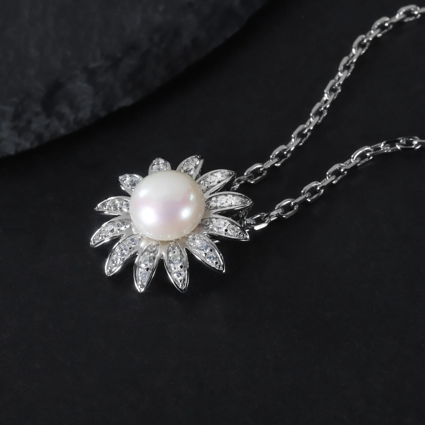 Sunflower Freshwater Pearl Pendant | 10mm | 925 Sterling Silver | Luxury Gold Palace